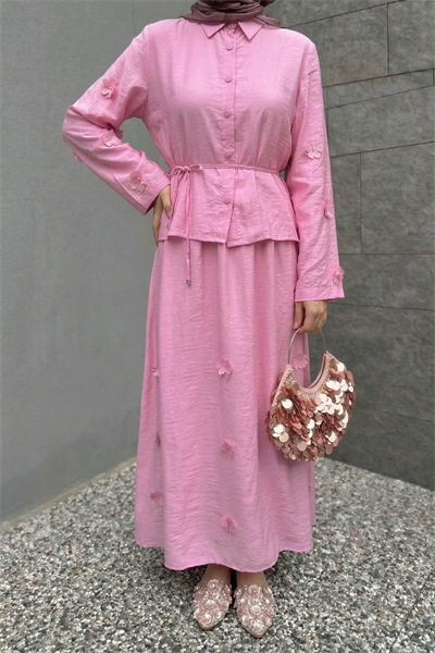 Çiçek Detaylı Gömlekli Pembe Takım