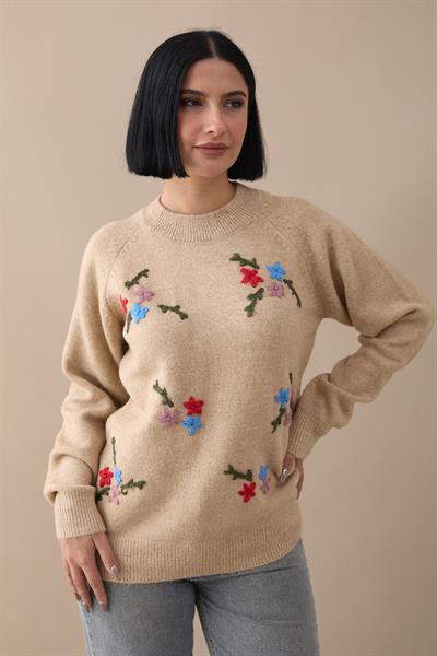 Çiçek İşlemeli Yumoş Kazak Camel