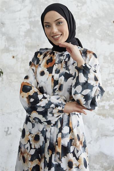 Çiçekli Boydan Düğmeli Siyah Saten Elbise