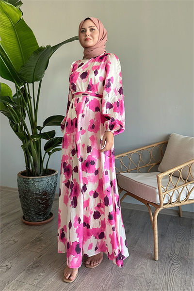 Çiçekli Kuşaklı Fuşya Saten Elbise