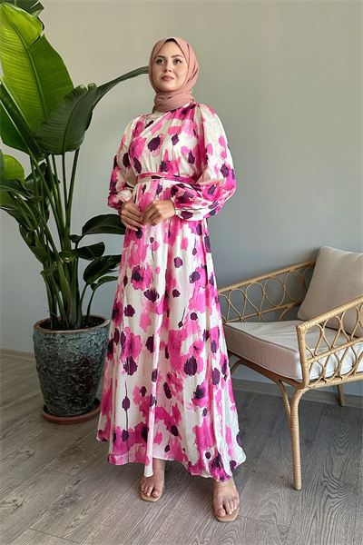 Çiçekli Kuşaklı Fuşya Saten Elbise