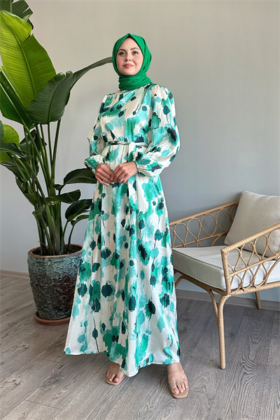 Çiçekli Kuşaklı Yeşil Saten Elbise