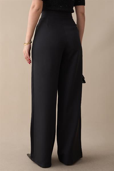 Çift Düğmeli Bol Paça Siyah Pantolon