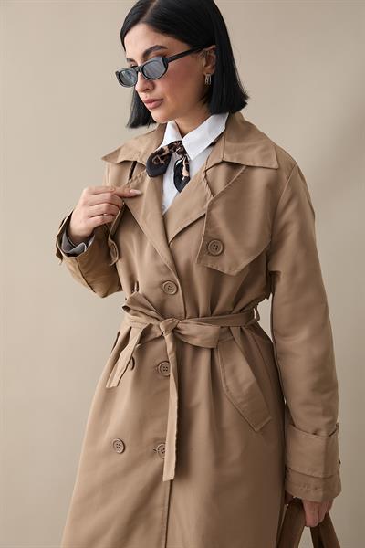 Çift Kapaklı Kuşaklı Sütlü Kahve Trençkot