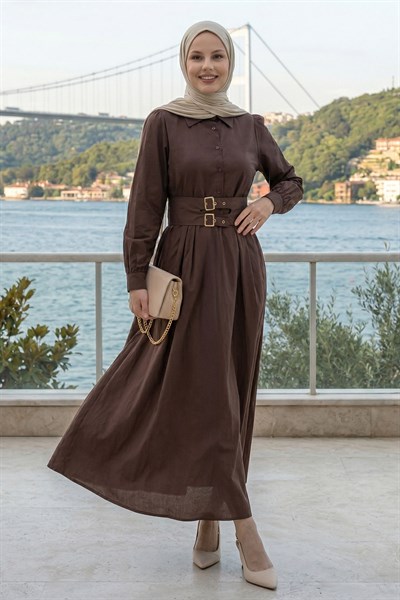 Çift Toka Kemerli Acı Kahve Elbise