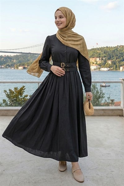 Çift Toka Kemerli Siyah Elbise