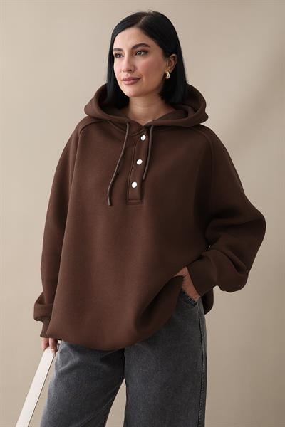 Çıtçıt Yaka Kapüşonlu Acı Kahve Sweat