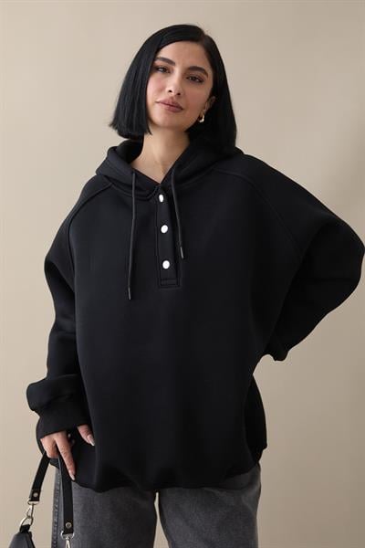 Çıtçıt Yaka Kapüşonlu Siyah Sweat