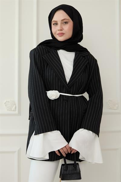 Çizgili Kolları Volanlı Siyah Blazer Ceket