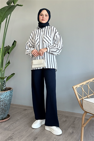 Çizgili Salaş Beyaz Gömlek