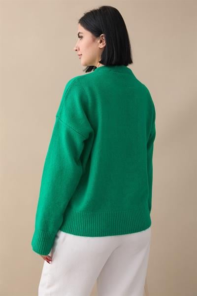 Deniz Kabuğu Taşlı Zümrüt Yeşili Triko Kazak