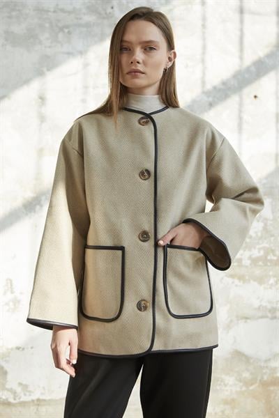 Deri Biye Detaylı Atkılı Kaşe Kaban - Bej