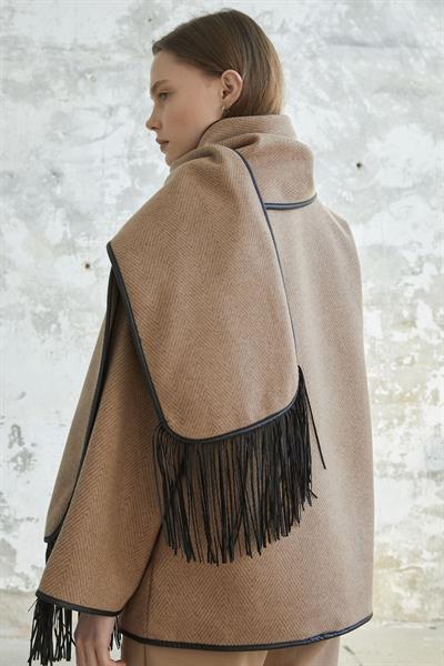 Deri Biye Detaylı Atkılı Kaşe Kaban - Camel