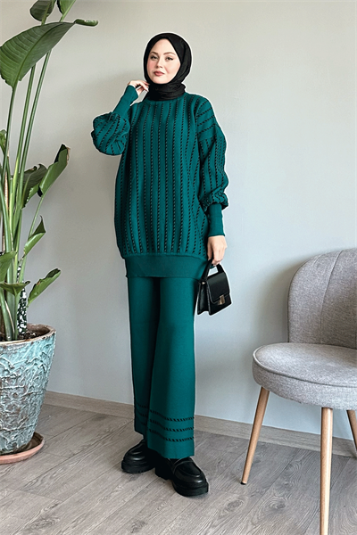 Dikey Biyeli Pantolonlu Petrol Yeşili Triko Takım