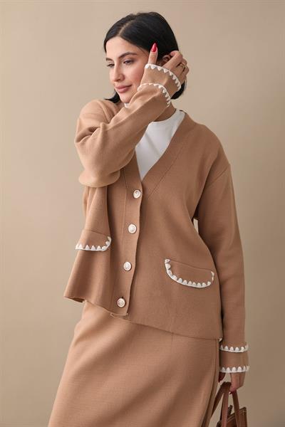 Dikiş Detay Etekli Camel Triko Takım