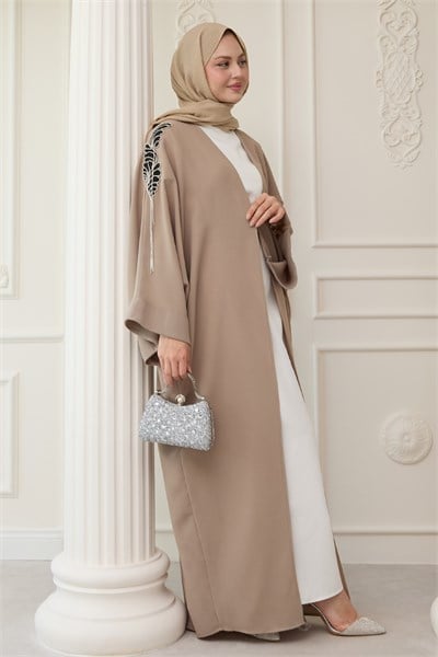 Dökümlü Taşlı Elbiseli Bej Abaya