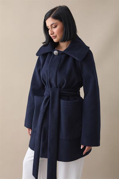 Düğme Detaylı Astarlı Lacivert Kısa Kaban