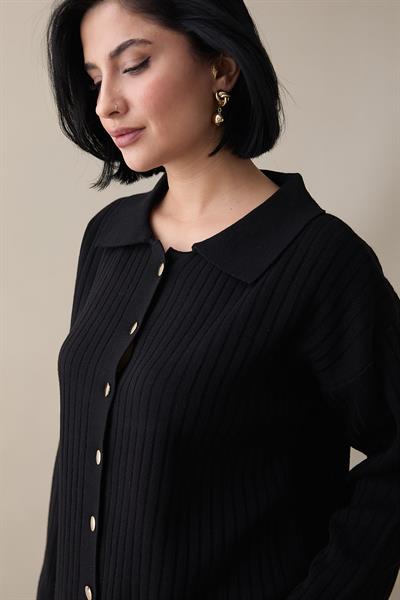 Düğmeli Fitilli Siyah Triko Takım