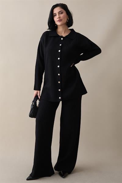 Düğmeli Fitilli Siyah Triko Takım