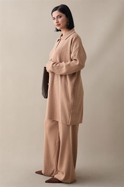 Düğmeli Üçlü Camel Triko Takım