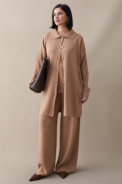 Düğmeli Üçlü Camel Triko Takım