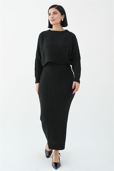 Elbiseli Kısa Kazak Siyah Triko Takım