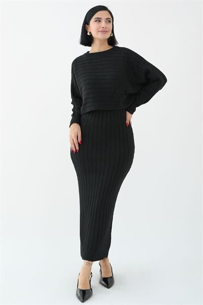 Elbiseli Kısa Kazak Siyah Triko Takım