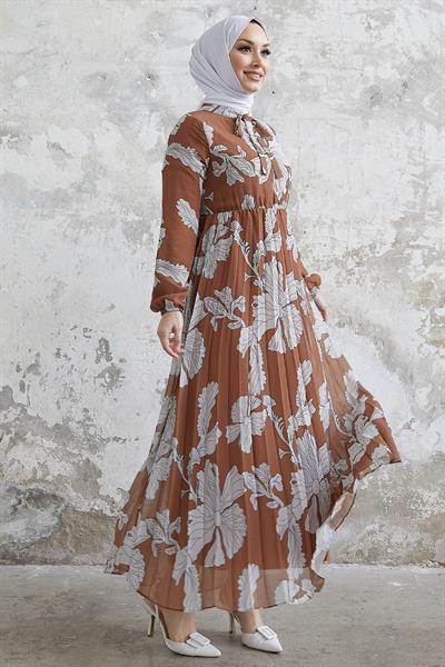 Elya Çiçek Yakası Kuşaklı Taba Şifon Elbise