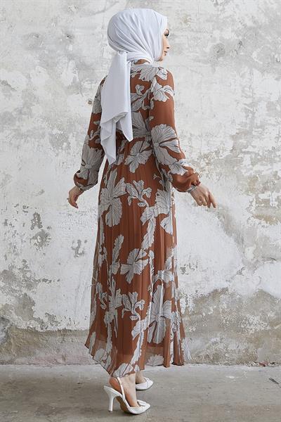 Elya Çiçek Yakası Kuşaklı Taba Şifon Elbise