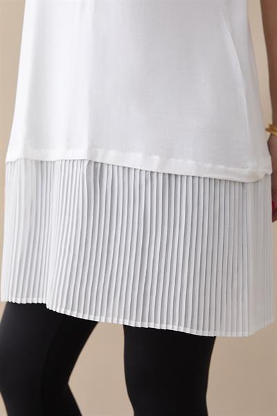 Eteği Piliseli Kolsuz Beyaz İçlik