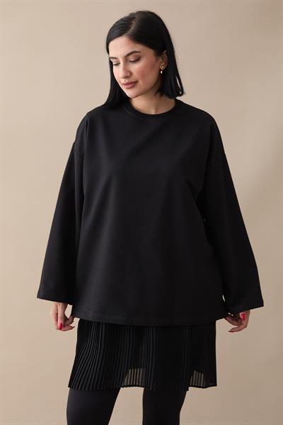 Eteği Piliseli Kolsuz Siyah İçlik