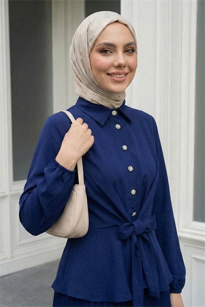 Eteği Piliseli Lacivert Takım