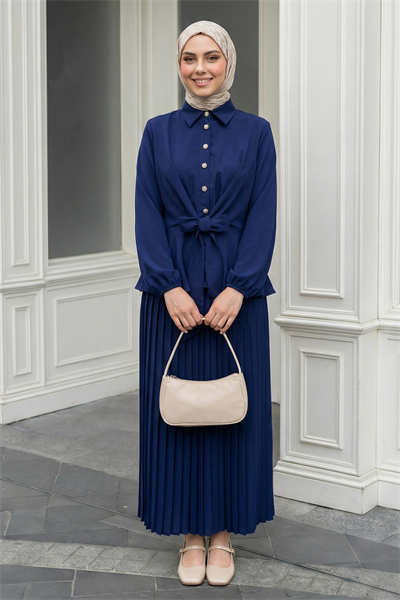 Eteği Piliseli Lacivert Takım