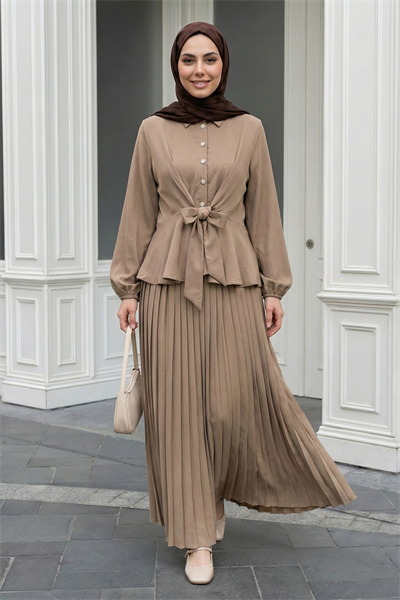 Eteği Piliseli Taş Takım