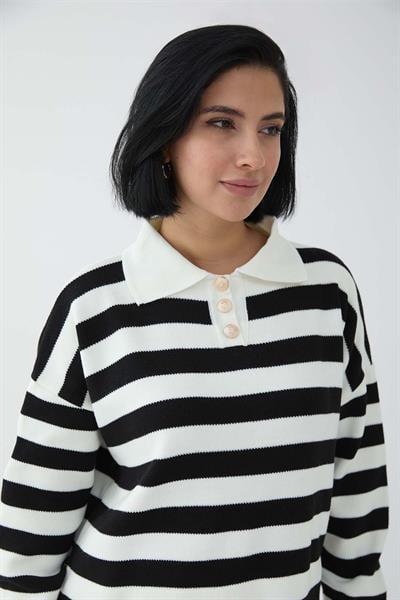 Etek Ucu Düğme Detaylı Siyah Triko Tunik