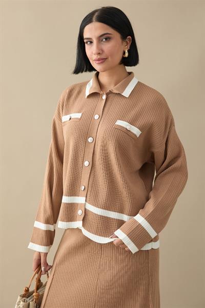 Etek Ucu Şeritli Hırkalı Camel Triko Takım