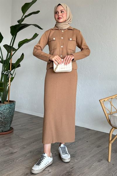 Etekli Ceketli Camel Takım