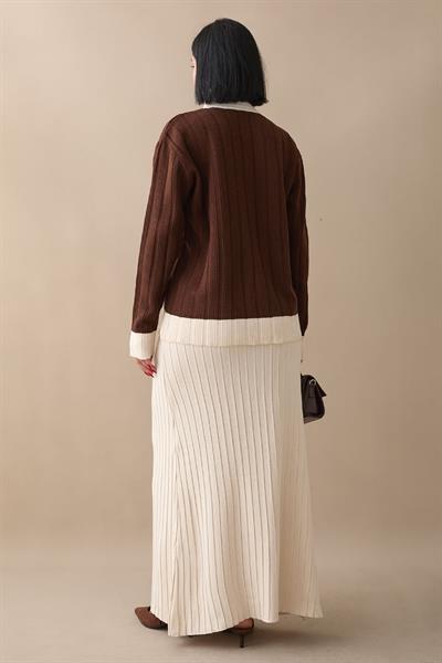 Etekli Hırkalı Acı Kahve Triko Takım