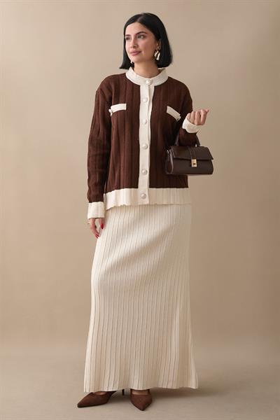 Etekli Hırkalı Acı Kahve Triko Takım