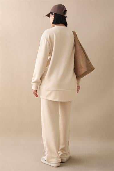 Etiket Detaylı Bej Oysho Takım