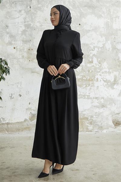 Fırfır Patlı Asimetrik Kesim Siyah Ferace