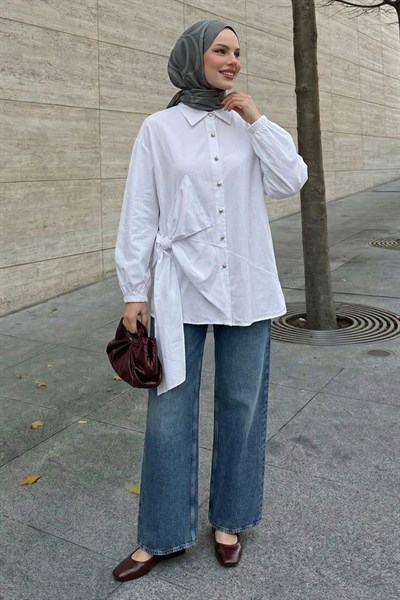 Fiyonklu Beyaz Gömlek