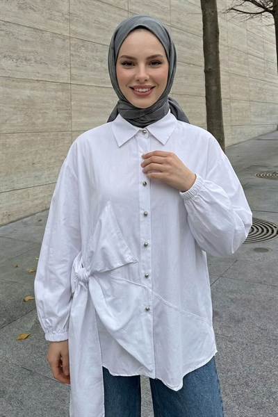 Fiyonklu Beyaz Gömlek