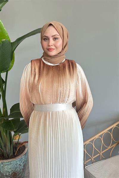 Geçişli Piliseli Bej Saten Elbise