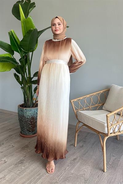 Geçişli Piliseli Bej Saten Elbise