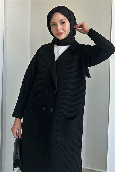 Gofre Desen Düğmeli Siyah Triko Ceket