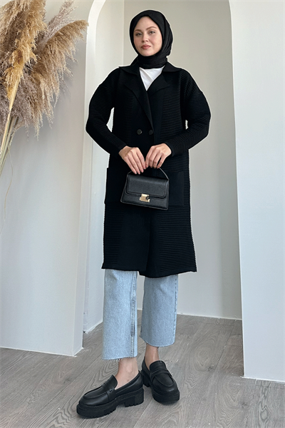 Gofre Desen Düğmeli Siyah Triko Ceket