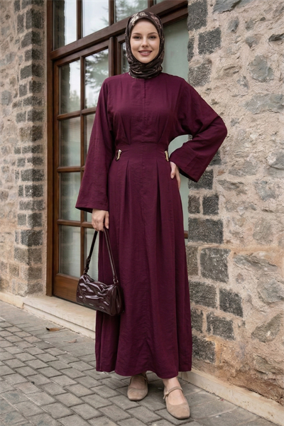 Gold Broşlu Kuşaklı Bordo Modal Elbise