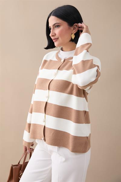 Gold Düğmeli Şeritli Camel Triko Hırka