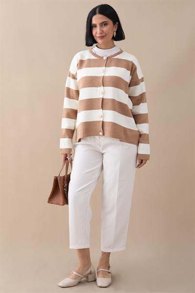 Gold Düğmeli Şeritli Camel Triko Hırka